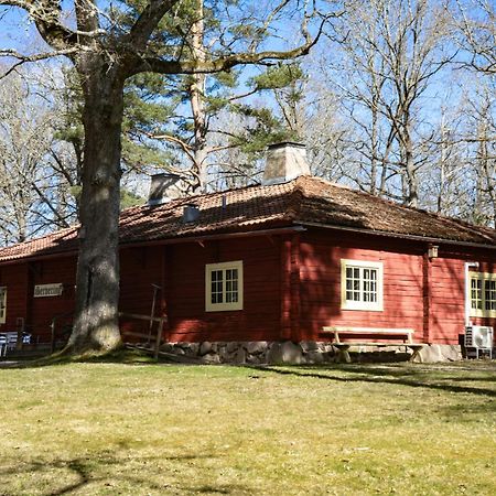 Tranas Vandrarhem Exterior photo